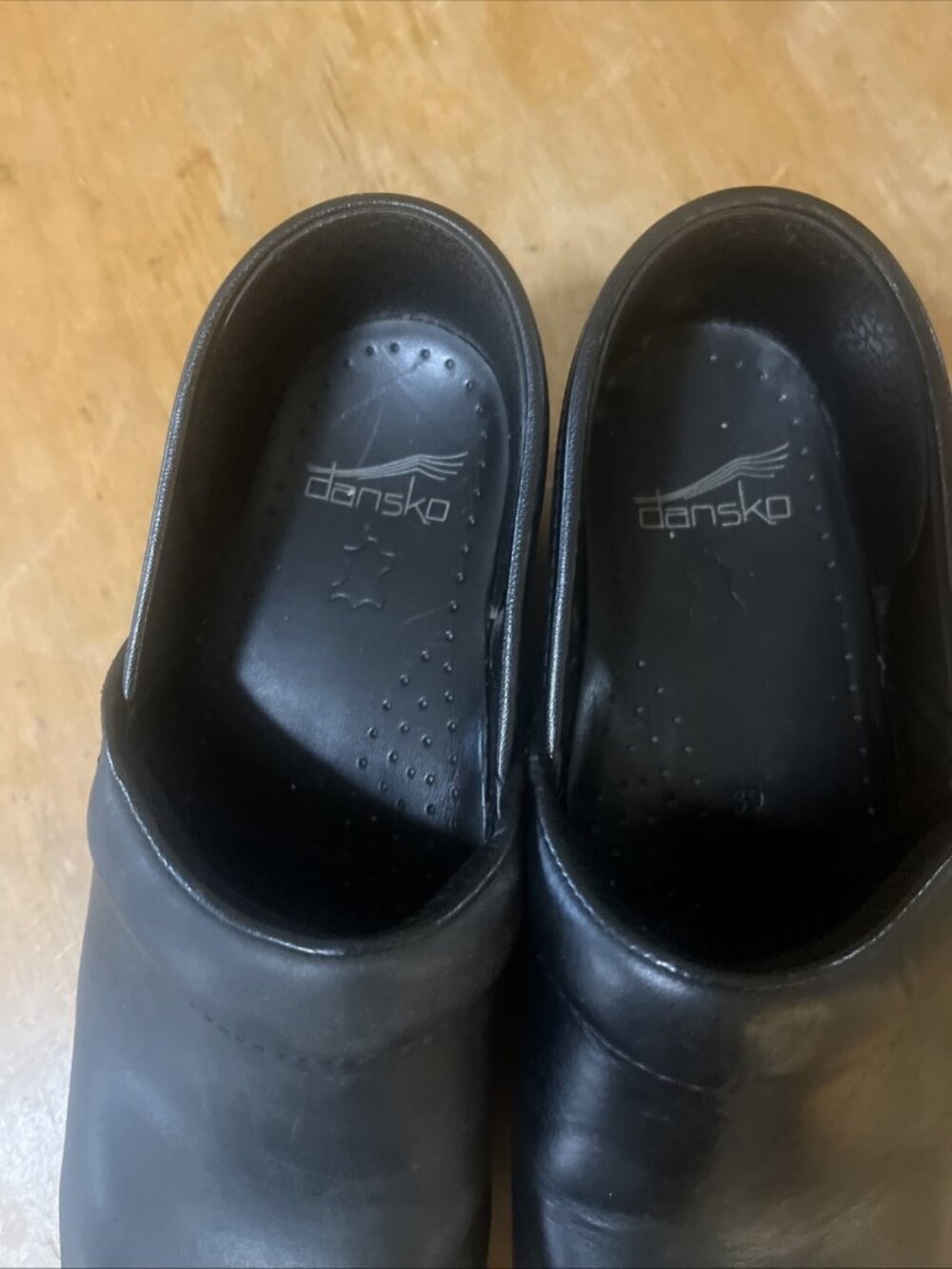 Dansko Matte Black Leather Shoes Slip On Clogs Women’s Size 39 Medical Nursing - Picture 9 of 10